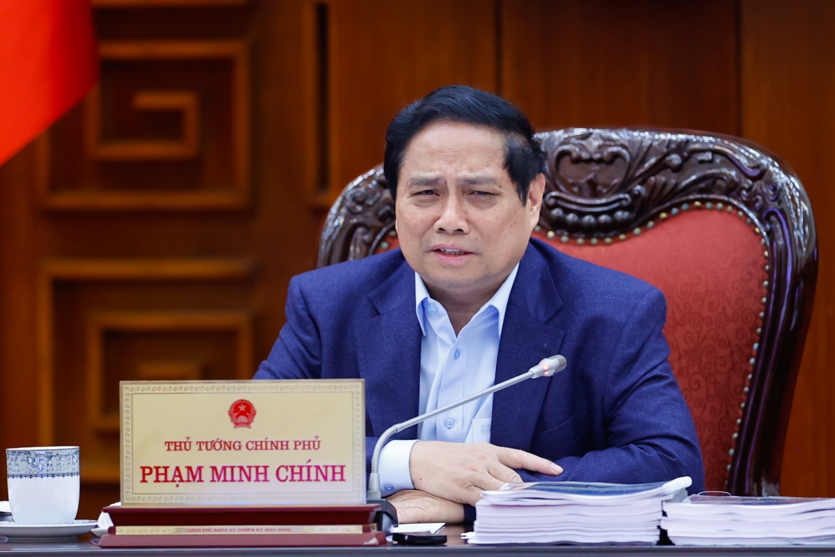 Thủ tướng: Xây dựng hệ thống đường sắt đô thị tại Hà Nội và TPHCM theo hướng hiện đại
