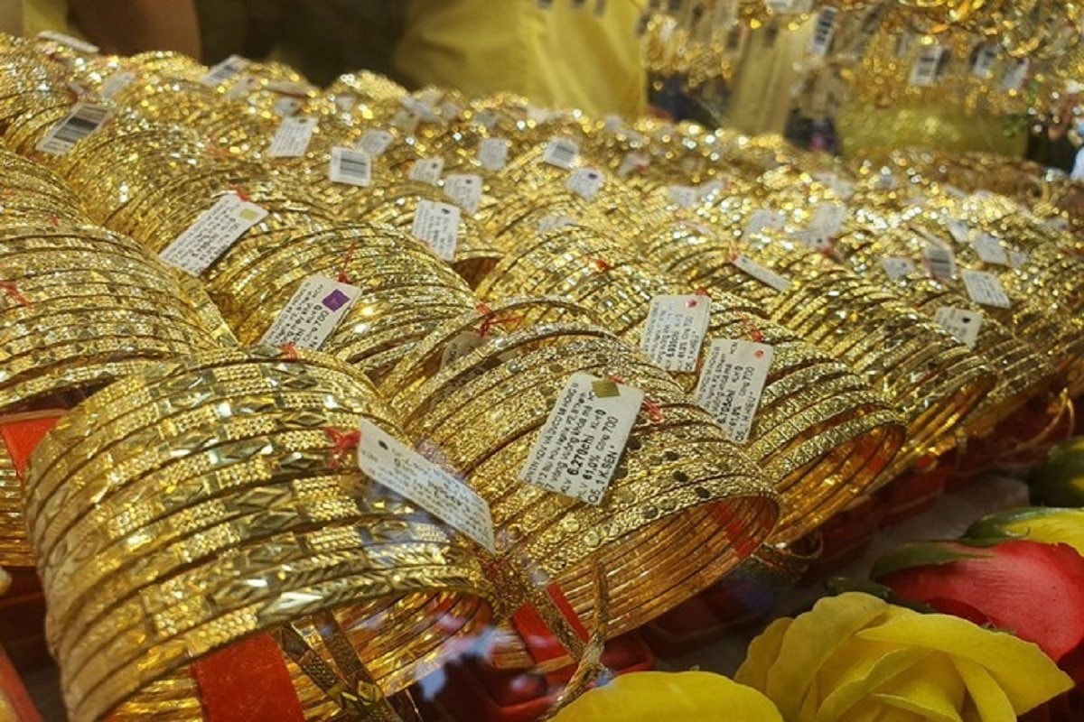 Thị trường kim loại quý hôm nay 24/3/2025: Giá vàng giảm sâu sau đỉnh 100 triệu, bạc ít biến động